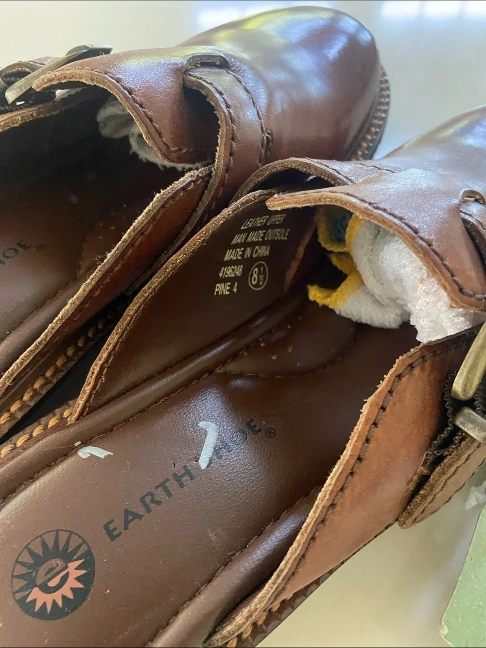 Earth Origins Men’s Tan Brown Leather Slip-On Clogs with Buckle
